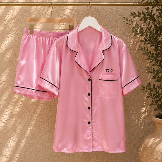 Gepersonaliseerde satijnen pyjama | Nachtkledingset met eigen initialen