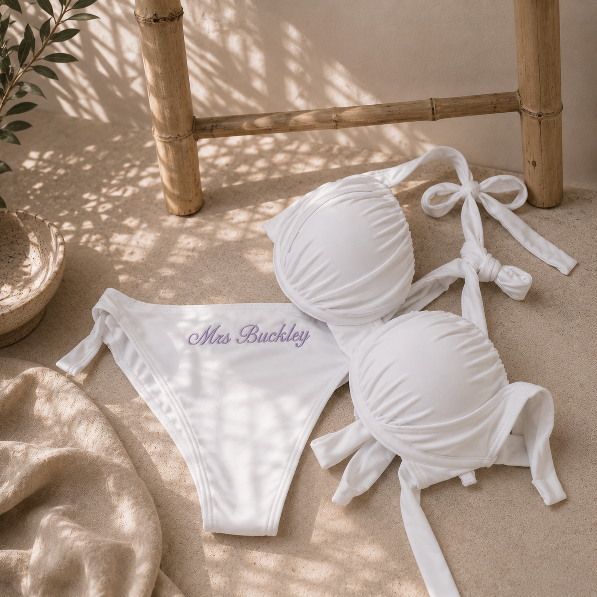 Gepersonaliseerde bruidsbikini met schelpjes | Geborduurde badkleding voor de huwelijksreis